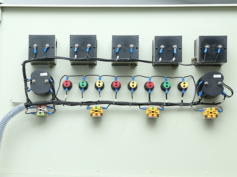 Three Phase AC Voltage Controller